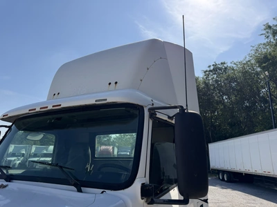 Used 2006 VOLVO VNM Conventional trucks Indiana US | Miedema Asset Management Group #1414501