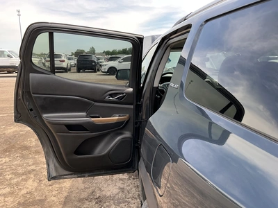 USED 2020 GMC ACADIA