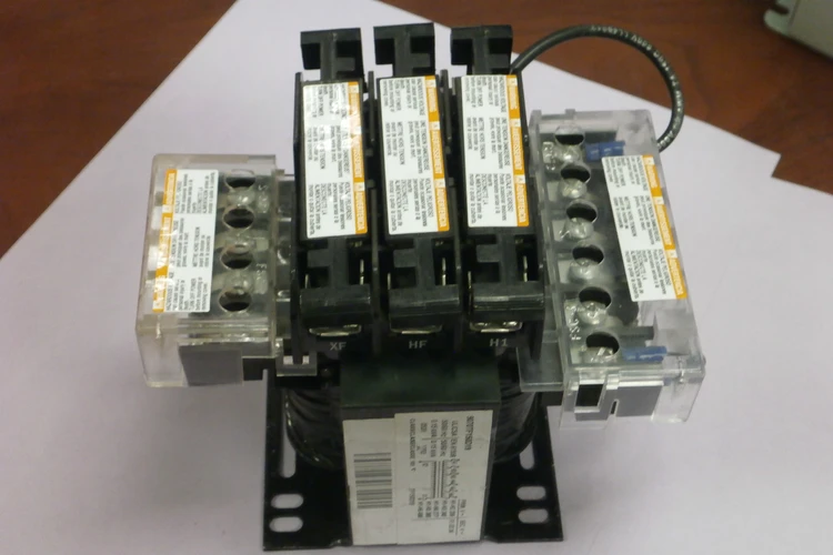 Used Square D 9070TF150D19 Industrial Control Transformer TF150D Transformers Arizona US | ASSET CONVERSION SPECIALISTS, INC. #319891