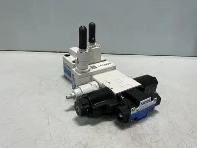 USED TOKIMEC DG4VS-3-0C-M-P7-H-7-P12-52
