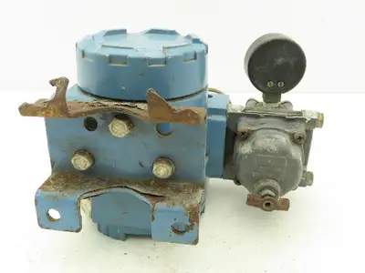 Fisher-Rosemount 846DS1J1K5 Transducer Current - Pressure 3-15PSI Mount Unusable