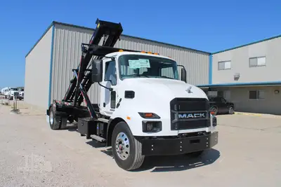 Used 2027 MACK MD7 Hooklifts & Roll-Offs Texas US | Roll Off Truck World #1491922