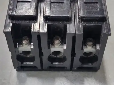 USED CUTLER-HAMMER BAB3030H