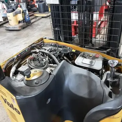 USED 2019 YALE NR040
