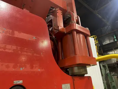 230 TON X 10' CINCINNATI MODEL #230-8AS HYDRAULIC CNC PRESS BRAKE W/ UPGRADED CONTROLS: STOCK #19386