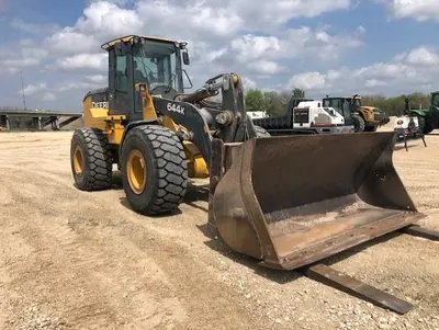 USED 2019 Deere 644K