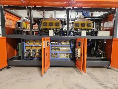Blow Molder, 4-Cavity, 5,550 BPH, High Pressure Compressors, System - #4650904