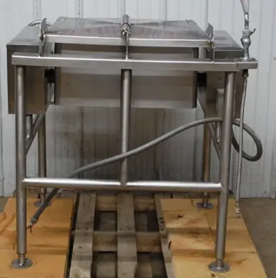 Used _UNKNOWN_ NUMBER: Braising Pans Michigan US | Grocery Equipment Sales #1438090