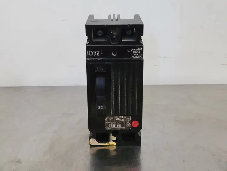 Used GENERAL ELECTRIC TED124030 Switchgears British Columbia CA | Lenmark #241694