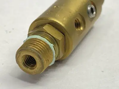 Used CLIPPARD PNEUMATIC TOGGLE VALVE 2-WAY Valves/Fittings | Maverick Industrial Sales #1100133