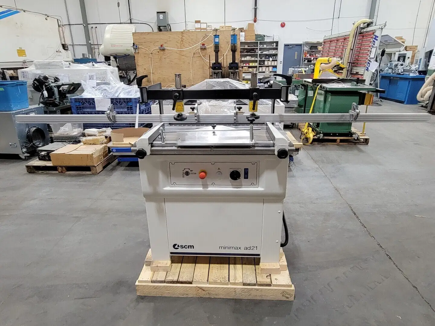New | in-Stock SCM MINIMAX AD 21 Miscellaneous Woodworking Equipment British Columbia CA | Lenmark #273755