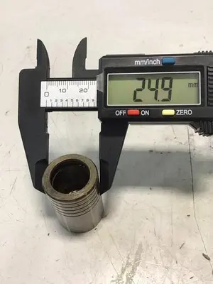 USED VICKERS 25-D10-30