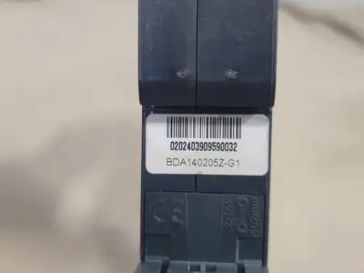 USED SQUARE D BDA140205