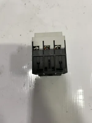 SIEMENS 3RV1011-1AA10 MCB Motor Protection Circuit Breaker 1.1-1.6A 690V -NIB