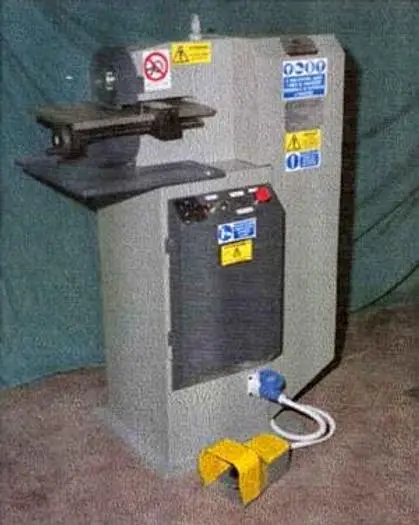 NEW TVN Mod. CL 13 Circular shearing machine, 3mm thickness