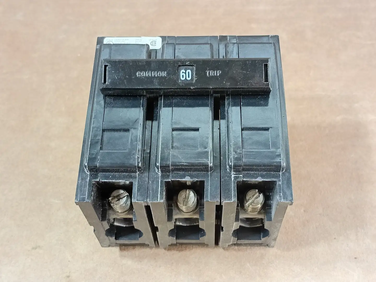 Used CUTLER-HAMMER BAB3060H Switchgears British Columbia CA | Lenmark #1438411