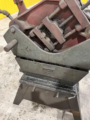 4" TOLEDO BEAVER MODEL #1-2-4 PIPE & TUBE THREADER: STOCK 21684