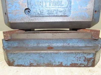 Unipunch HNE 3X7-2 Press Brake Punch 4" Radius Corner Die 8-3/4" Open Height