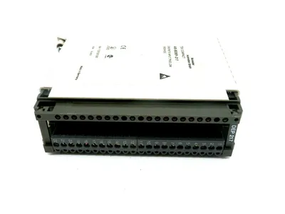 NEW SCHNEIDER AUTOMATION MODULE