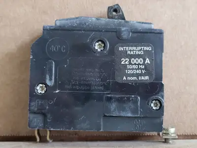 Used SQUARE D QOB120 Switchgears British Columbia CA | Lenmark #1438682