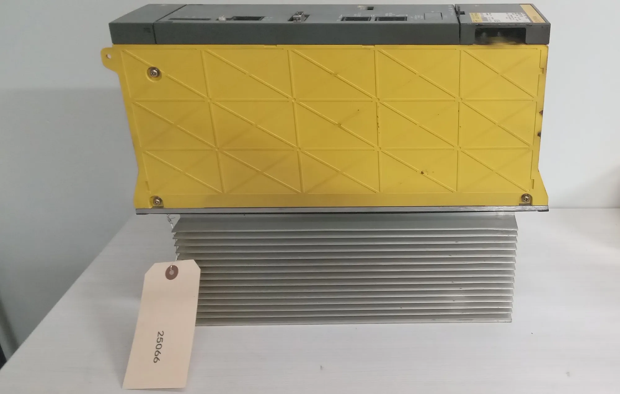 USED FANUC A06B-6077-H106