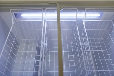168-0046 FDF12.4CF 41" Sliding Glass Self Contained Chest Freezer
