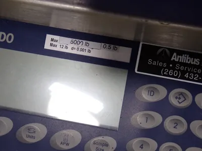Mettler Toledo 5000 Lbs Floor Scale