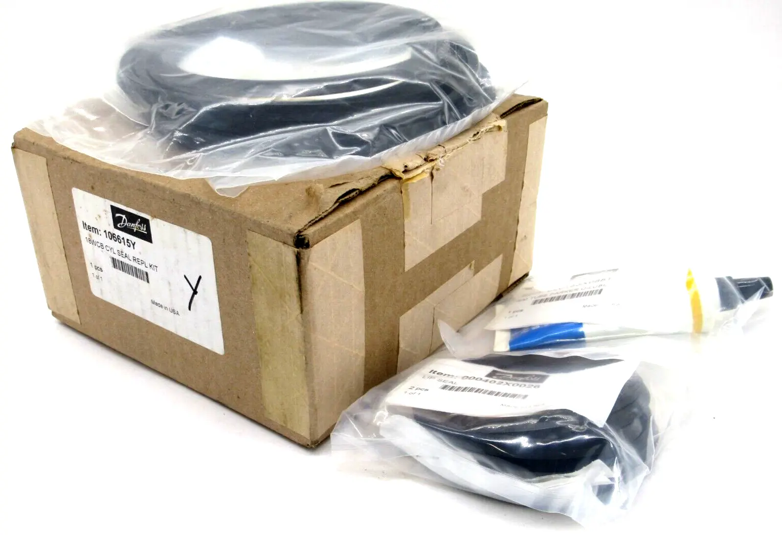 NEW DANFOSS 106615Y 18WCB CYL SEAL RELACEMENT KIT