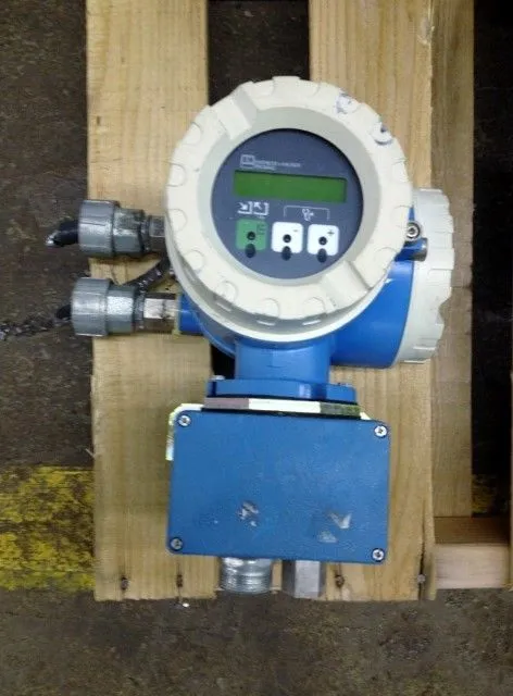 Used Endress Hausser 33FT80-MD1FD11F21A Temperature Control and Mixing Instruments Minnesota US | Peak Machinery, Inc. #289066