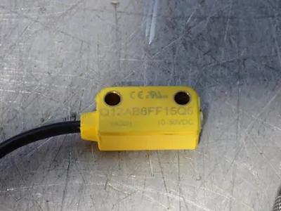 Used BANNER ELECTRIC Q12AB6FF15Q5 Photoelectric Sensors Ohio US | HGR 24 #1175567