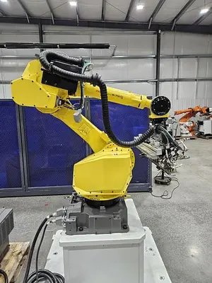 USED FANUC M-710IC/70