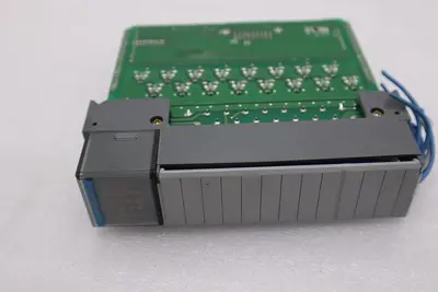 Allen Bradley 1746-OV16 Ser. C Output Module SLC 500 1746OV16 AB STOCK K-677-C