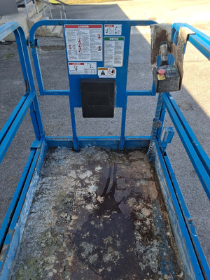 USED 2015 Genie GS-3246