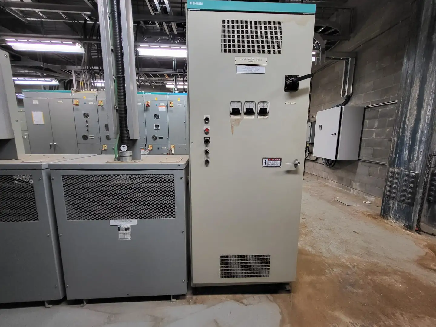 150 hp, 460 Volts, 3-Phase VFD w/ 175 kVA Isolation Transformer