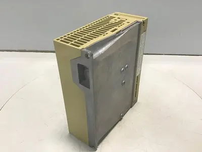 USED YASKAWA SGDM-02ADA