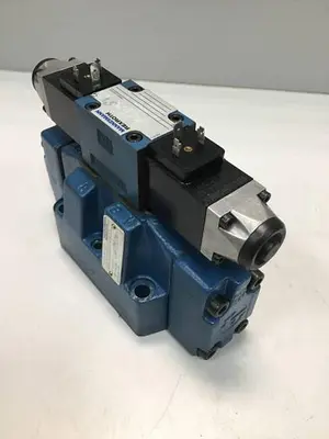 USED REXROTH 4WE6J53/AG24NZ4 MANIFOLD