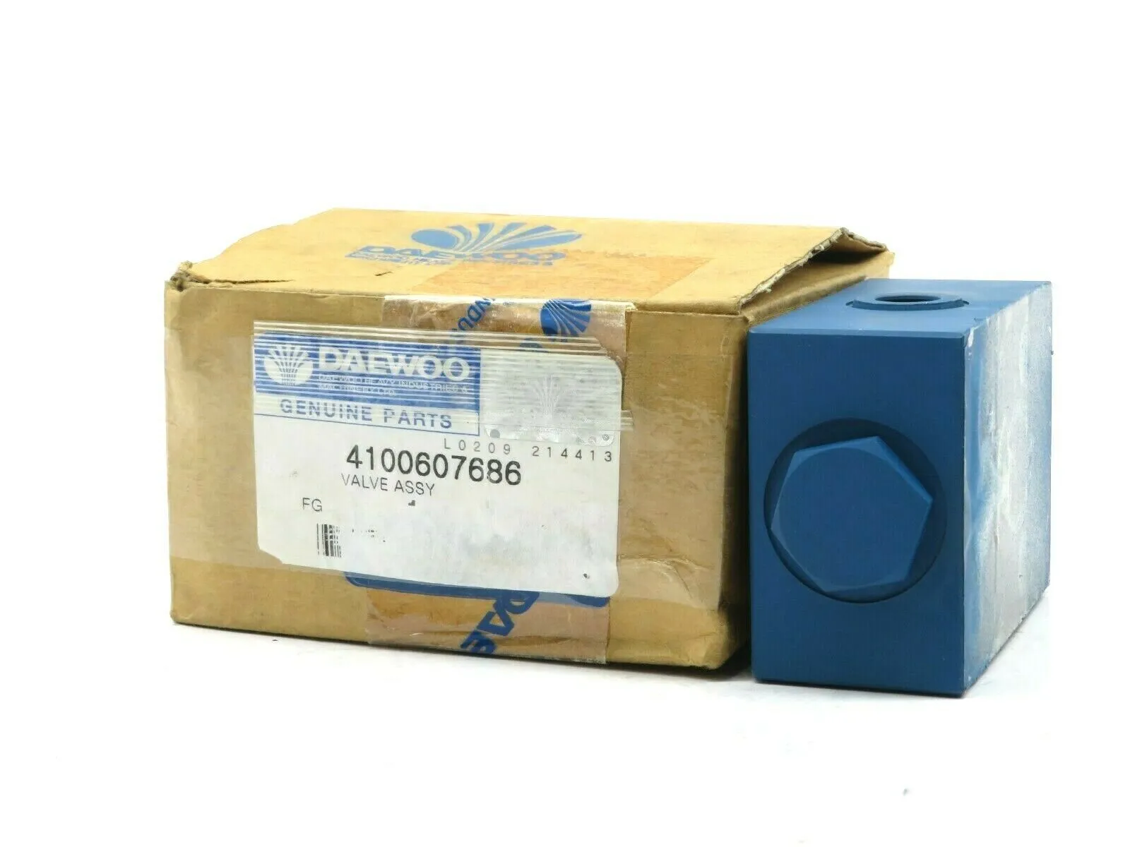 NEW DAEWOO 4100607686 VALVE ASSEMBLY