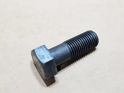 NEW KOMATSU 01010-62775
