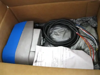 NEW Johnson Controls VG7443GT