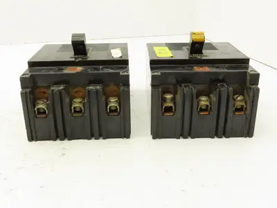 Square D ML-1 Circuit Breaker 70A 250V 3 Pole Lot Of 2
