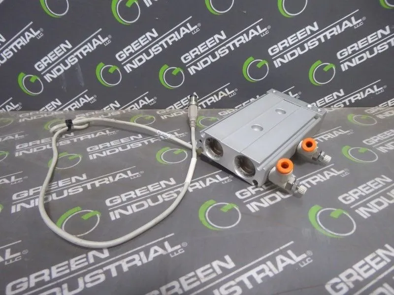 SMC CXSJM15-30 Pneumatic Slide Cylinder Used