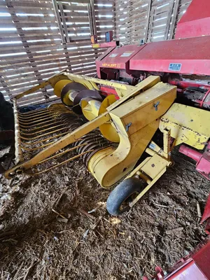 NEW HOLLAND FP230 chopper | Iron Listing (44)