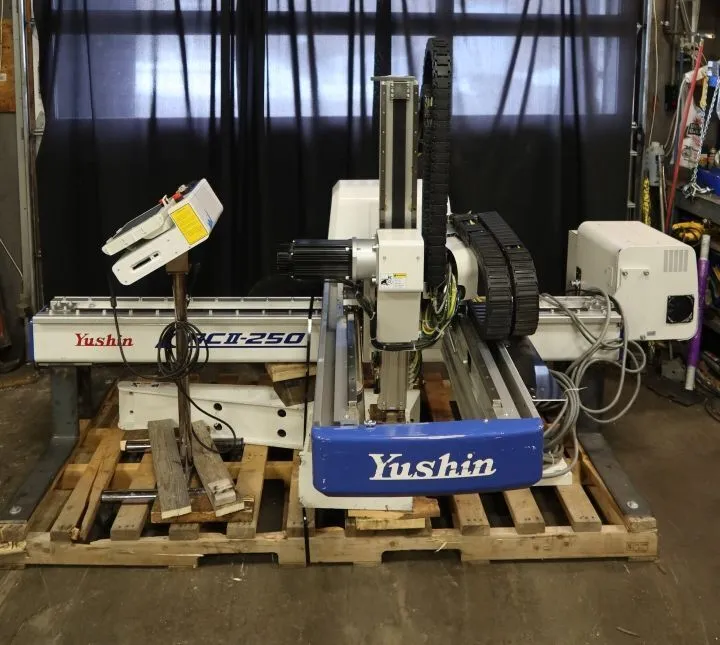 Used 2013 YUSHIN RCII-250s Robots CA | INJECTION DEPOT GROUP 5 #48908