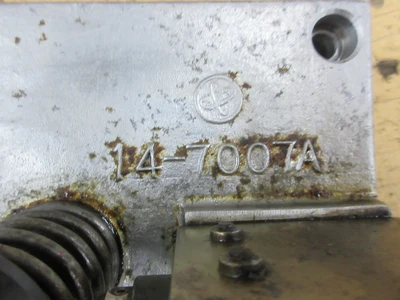 USED 1998 USED HAAS PARTS AND TOOLING VF SERIES 40 TAPER TRP ASSEMBLY