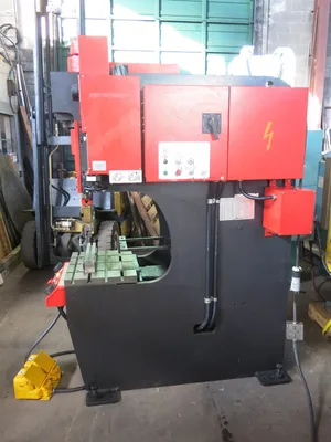 Amada Model SPH-30c Fabricator Press Brake