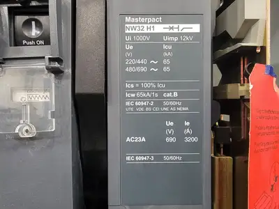 Used SQUARE D NW32H1 Circuit Breakers British Columbia CA | Lenmark #913862
