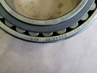NEW SKF 23024 CCK/W33