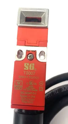 USED OMRON OMRON STI SAFETY SWITCH