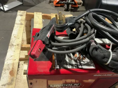 Used LINCOLN ELECTRIC SQUARE WAVE® TIG 200 TIG WELDER Tig Welders Michigan US | Miedema Asset Management Group #1424996
