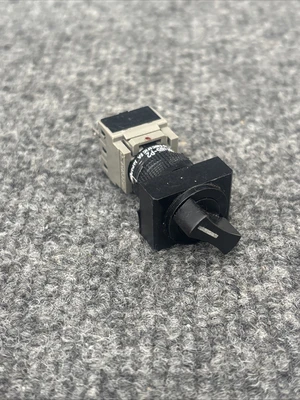 Used Fuji AH165-P2 Switch Parts California US | Davliegogo LLC #1708396